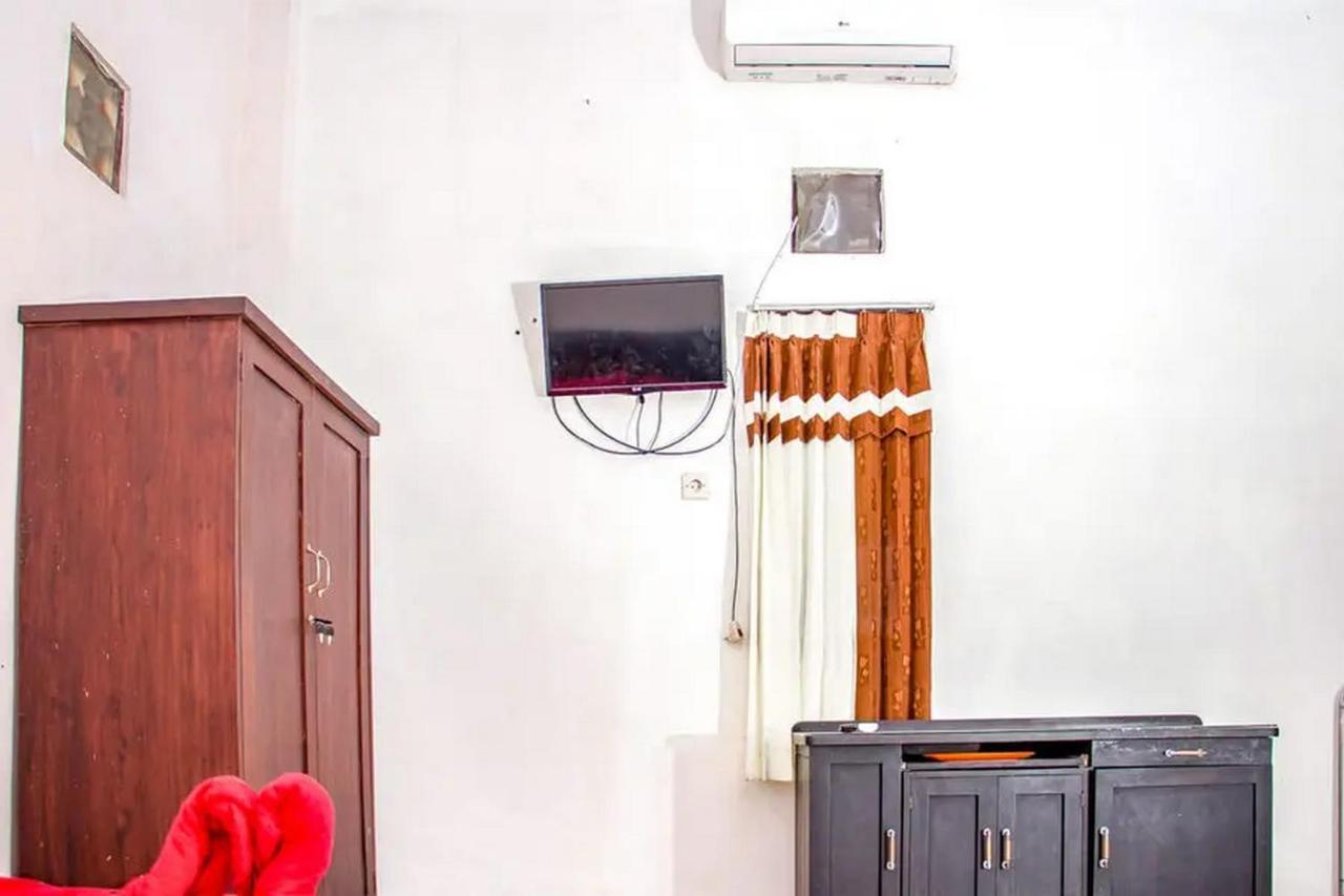 Samar Wulu Guest House Syariah Mitra Reddoorz Near Ketapang Ketapang  Exteriér fotografie