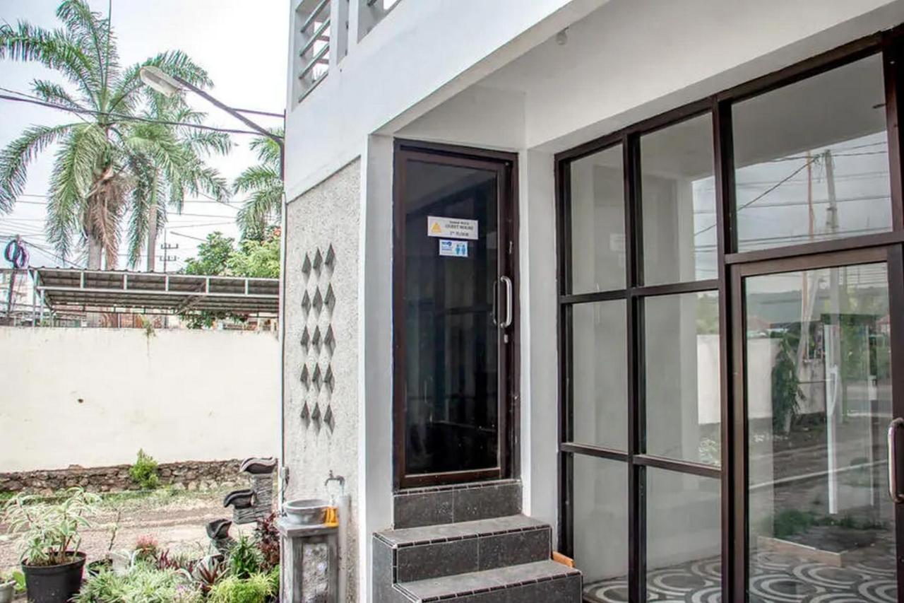 Samar Wulu Guest House Syariah Mitra Reddoorz Near Ketapang Ketapang  Exteriér fotografie
