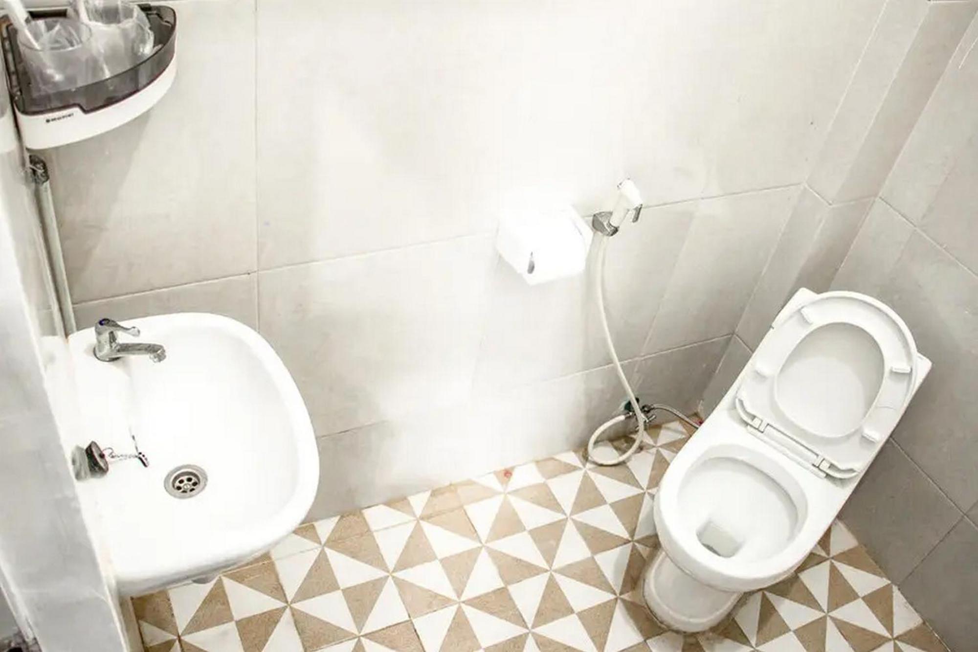 Samar Wulu Guest House Syariah Mitra Reddoorz Near Ketapang Ketapang  Pokoj fotografie